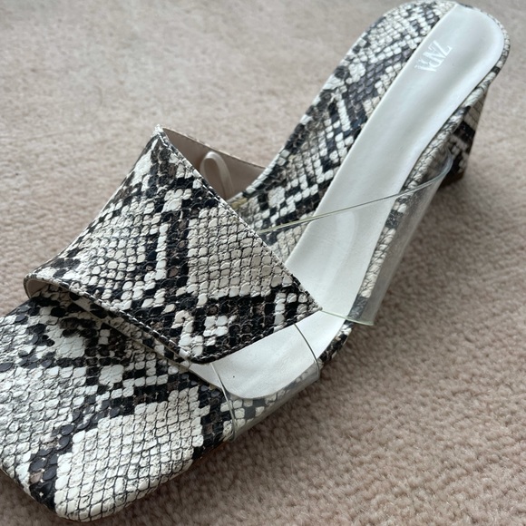 Zara Snake Skin heels - Picture 5 of 7